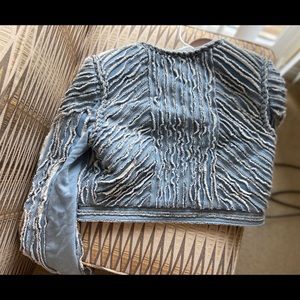 BCBG RUNWAY DENIM CROPPED JEAN JACKET PREMIUM